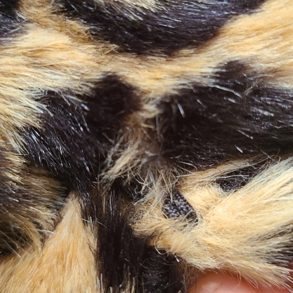 Leopard Faux Fur Coat Sz M - Picture 16 of 17